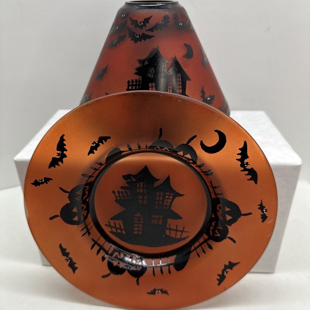 Yankee Candle Halloween Glass Shade Topper Round Plate Haunted House Bats Pumpkn